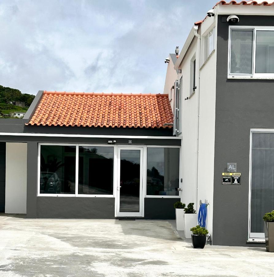 Paradise Apartments I Santa Cruz das Flores Exteriör bild